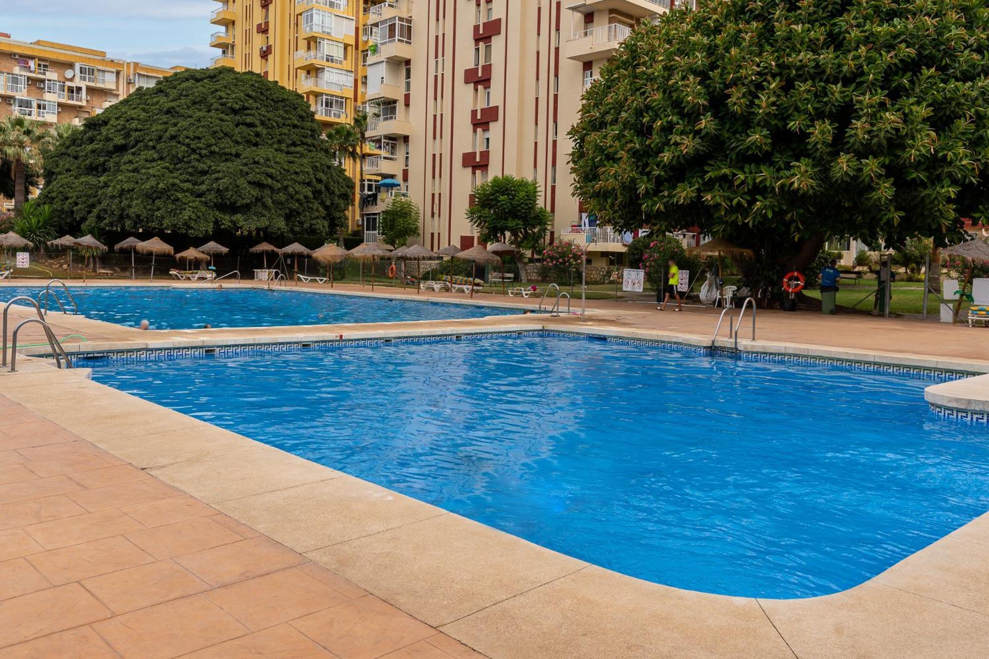 Апартаменты Blonzu Angola Бенальмадена Экстерьер фото